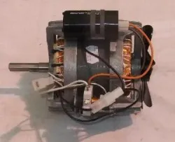 Двигатель Robot Coupe арт.3161 для бликсера – купить в RuOborudovanie.ru с доставкой до двери Двигатель Robot Coupe арт.3161 для бликсера