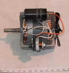 Двигатель Robot Coupe арт.3202 для куттера – купить в RuOborudovanie.ru с доставкой до двери Двигатель Robot Coupe арт.3202 для куттера