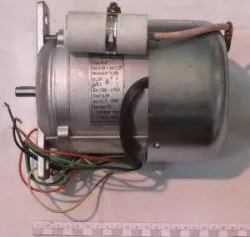 Двигатель картофелечистки Sirman Pp4 Expo Rge04060A – купить в RuOborudovanie.ru с доставкой до двери Двигатель картофелечистки Sirman Pp4 Expo Rge04060A