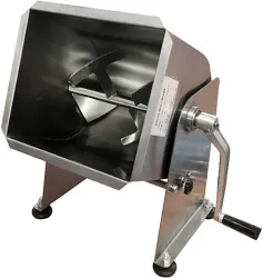 Фаршемешалка Kocateq FME10T ручная 10 л c откидным бункером, 1 осью и подкл. к приводу G12 – купить в RuOborudovanie.ru с доставкой до двери Купить фаршемешалка kocateq fme10t ручная 10 л c откидным бункером, 1 осью и подкл. к приводу g12 – цена от завода, доставка до двери | RuOborudovanie.ru