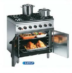 Плита газовая Lincat SLR9/nFL напольная c 6 конфорками и духовым шкафом – купить в RuOborudovanie.ru с доставкой до двери Купить плита газовая lincat slr9/nfl напольная c 6 конфорками и духовым шкафом – цена от завода, доставка до двери | RuOborudovanie.ru